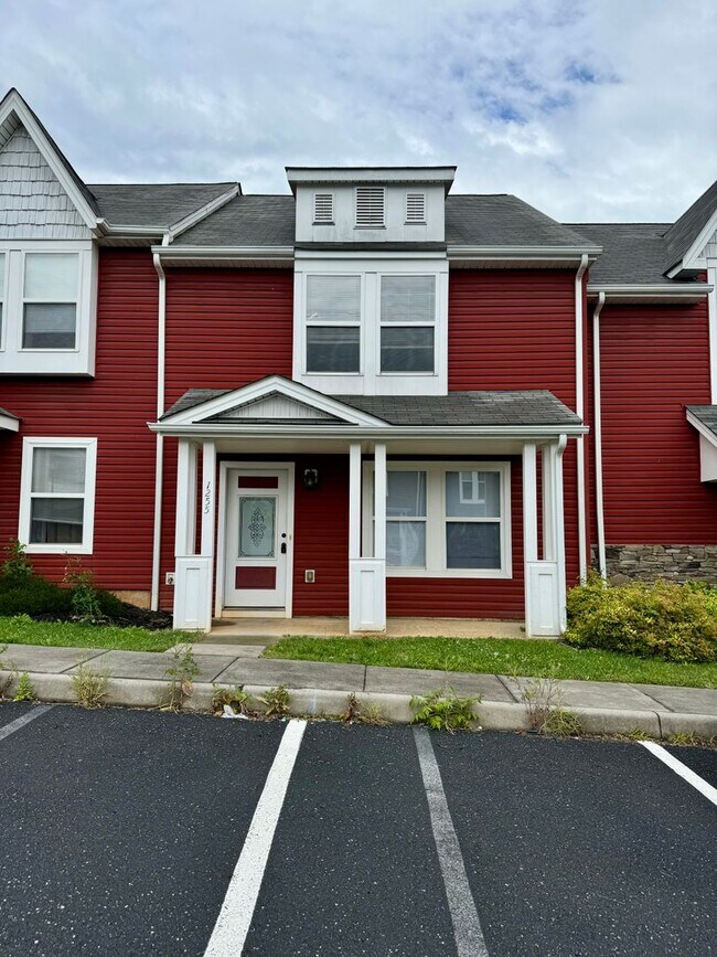 Primary Photo - Townhouse for Rent in Beacon Hill