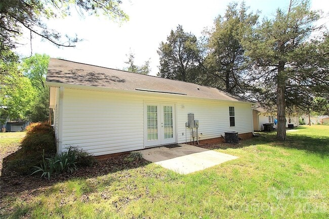 Building Photo - 309 Hamilton St