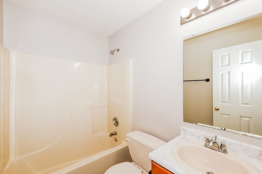 Building Photo - 6303 Bryce Canyon Dr