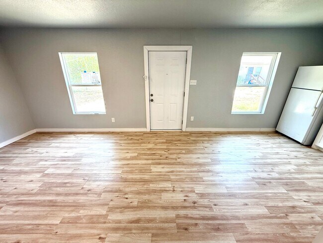 Building Photo - 2630 Observation Dr