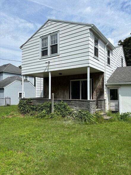 Building Photo - 1245 Howard Rd