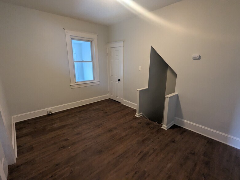 Building Photo - 5504 Carville Ave