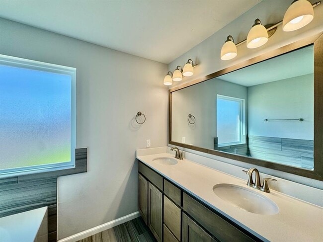 Building Photo - 18305 Autumn Grv Ct