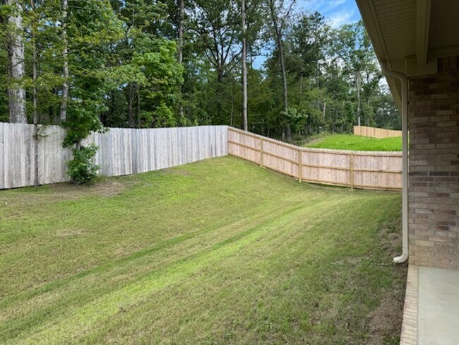 Building Photo - 5021 Springwood Cir