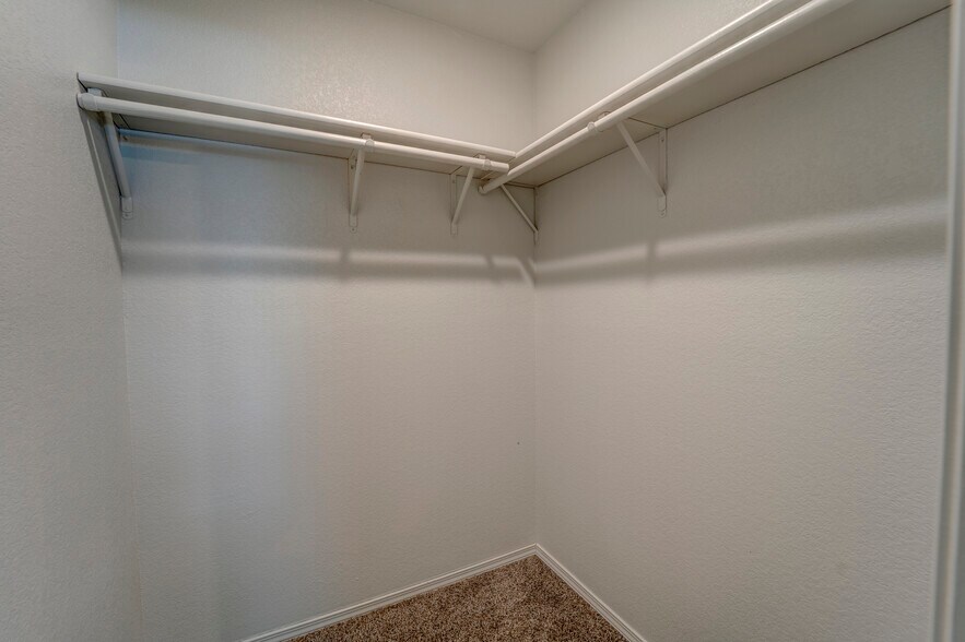 Building Photo - 40 Briarmeadow St