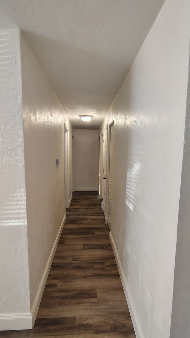 Building Photo - Beautiful home!