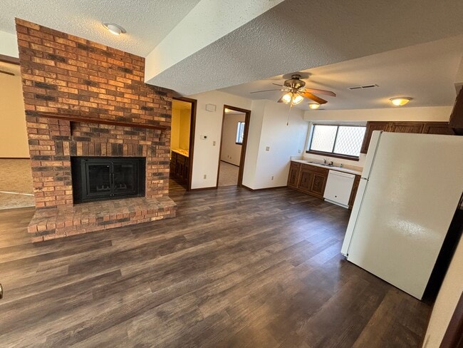 Building Photo - 2709 Ventura Dr