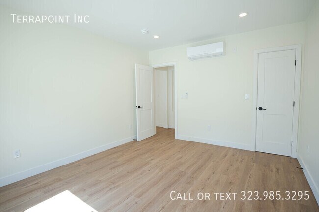 Building Photo - 1036 Westmoreland Ave