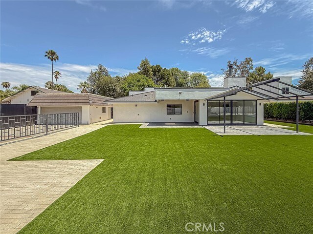 Building Photo - 22921 Dolorosa St
