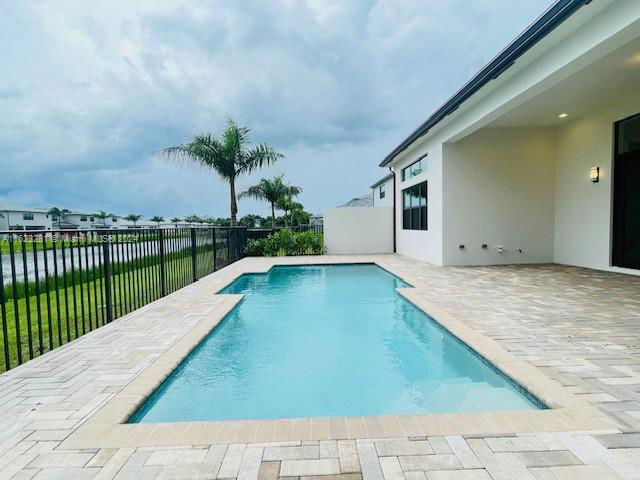 Building Photo - 8319 Royal County Down Rd