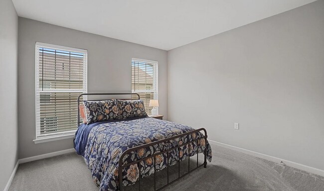 Building Photo - 3005 Meridian Cmns