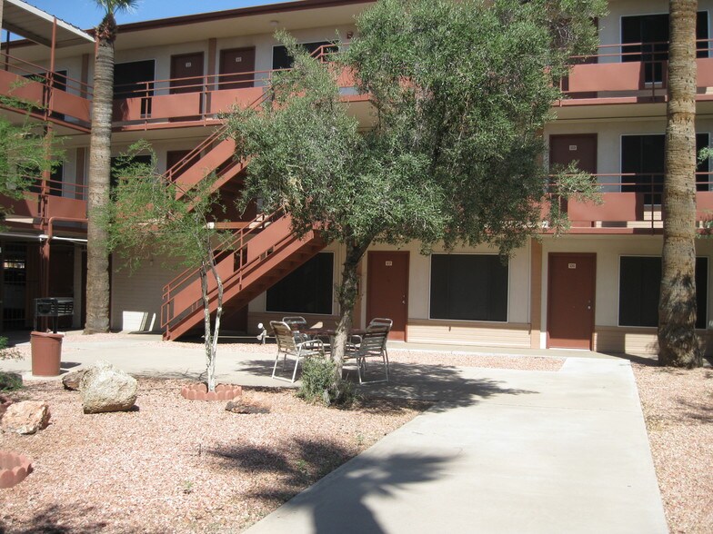 Building Photo - Ambassador West Apartments