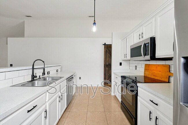 Building Photo - 2431 Marcasite Loop