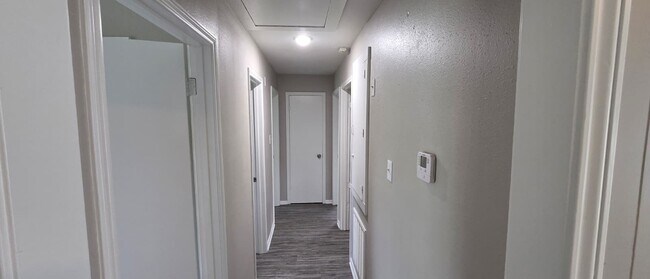 Building Photo - 11122 Thackery Ln