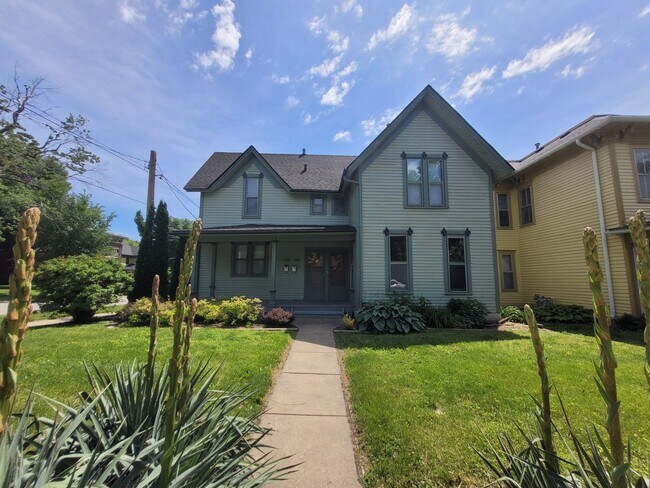 Building Photo - 757-759 17th Street