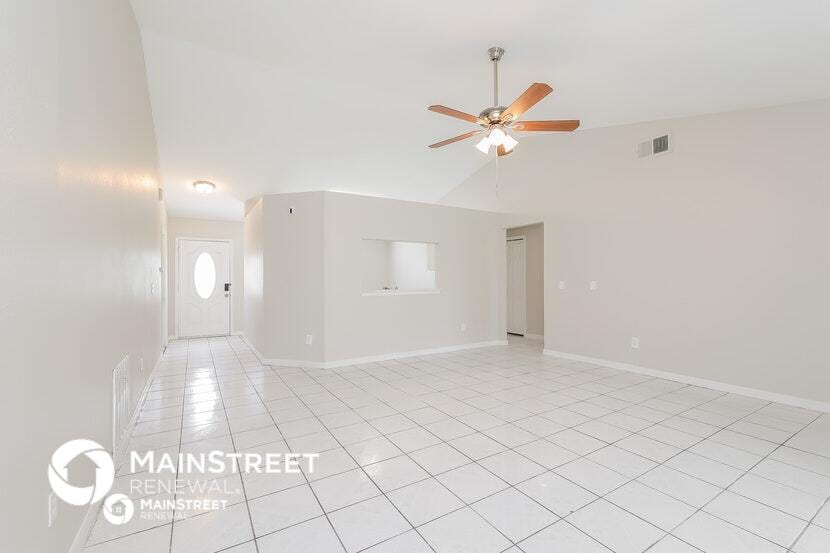 Building Photo - 807 Savona Pl