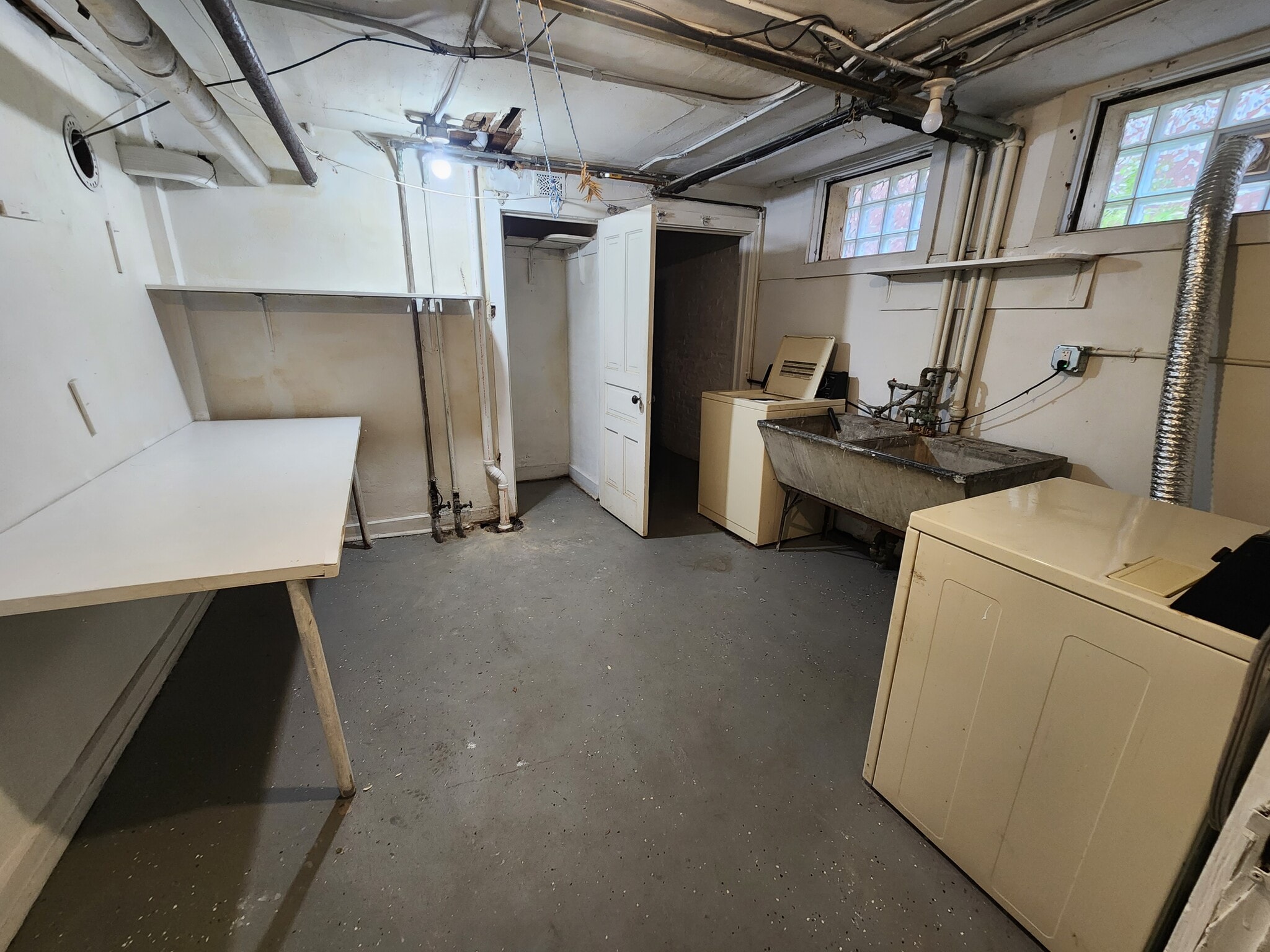 Laundry room - 2107 N 51st St