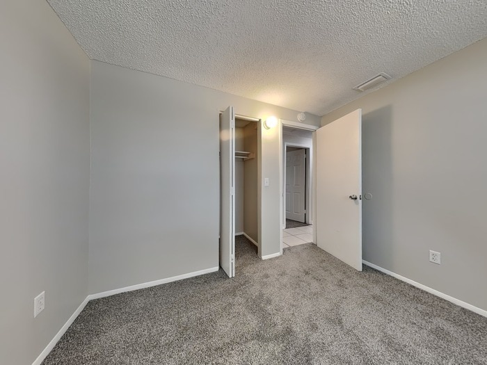 Building Photo - 11749 Kingfisher Ln E