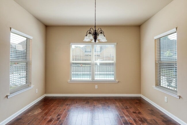 Building Photo - 726 Old Indian Camp Rd