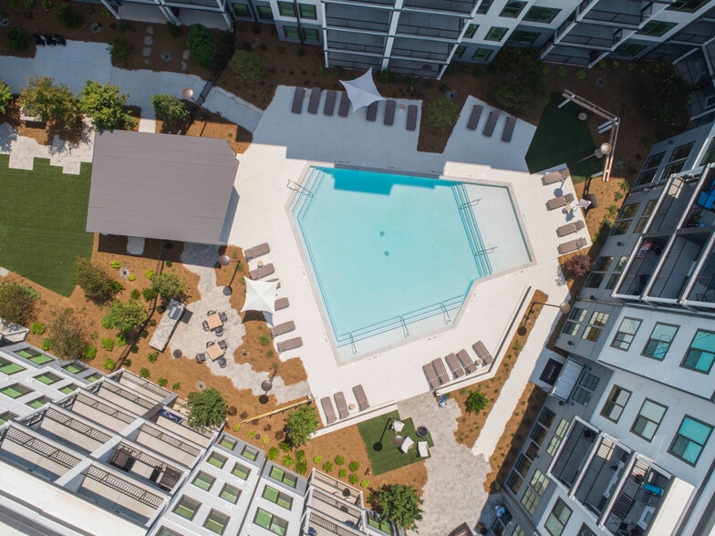 Spectator - Spectator Apartments