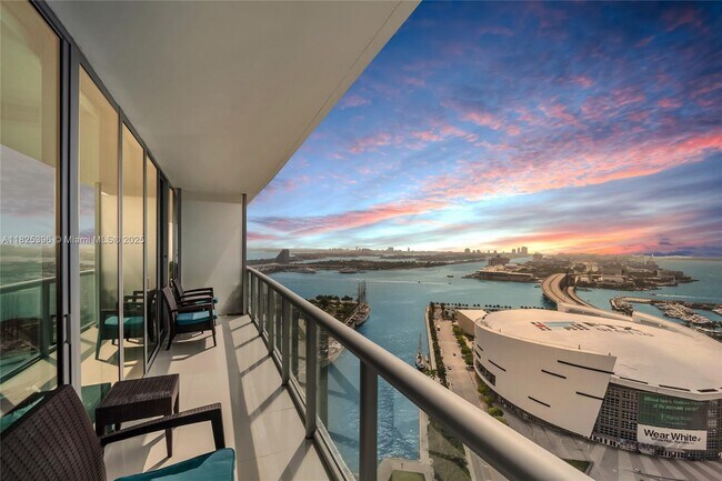 Building Photo - 888 Biscayne Blvd