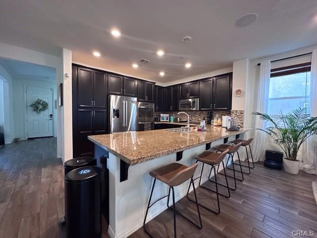 Building Photo - 28673 Parkside Dr