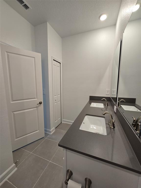 Building Photo - 1904 Flourish Ave