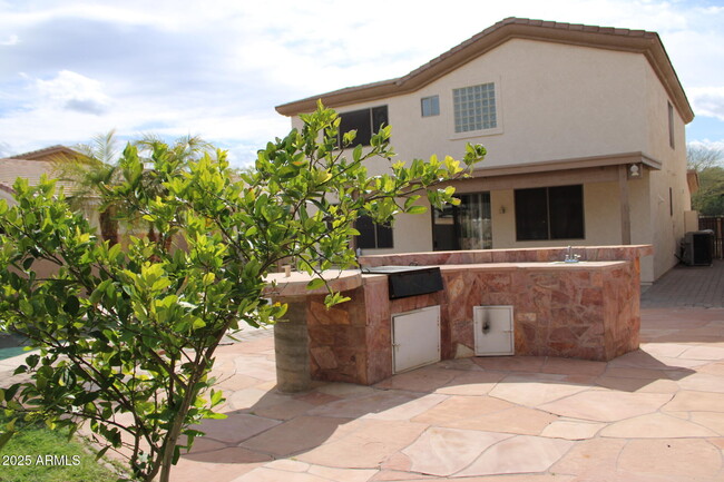 Building Photo - 14334 W Avalon Dr
