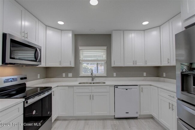 Building Photo - 983 Beechfern Ln