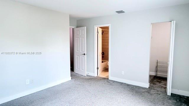 Building Photo - 811 Sandtree Dr