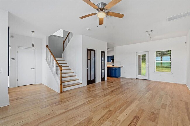 Building Photo - 2720 Oak Springs Dr