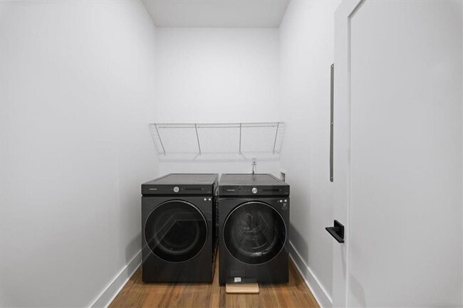 Building Photo - 1846 Rogers Ave SW