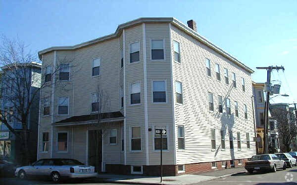 Building Photo - 300 Prospect St