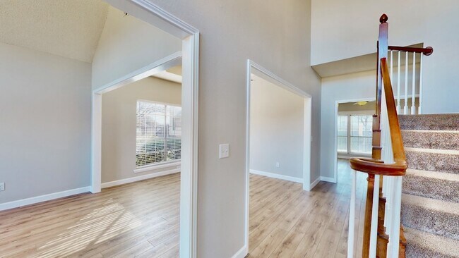 Building Photo - 9901 Miller Pl