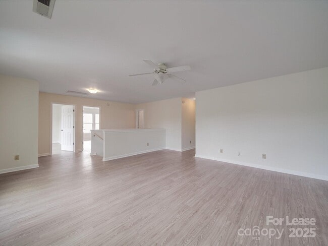 Building Photo - 3227 Deshler Morris Ln