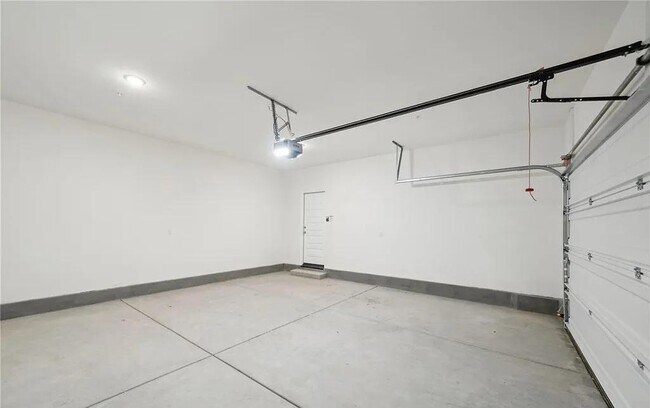 Building Photo - 40411 Via Cava