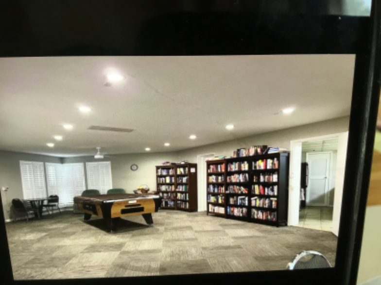 Building Photo - 4460 Ironwood Cir