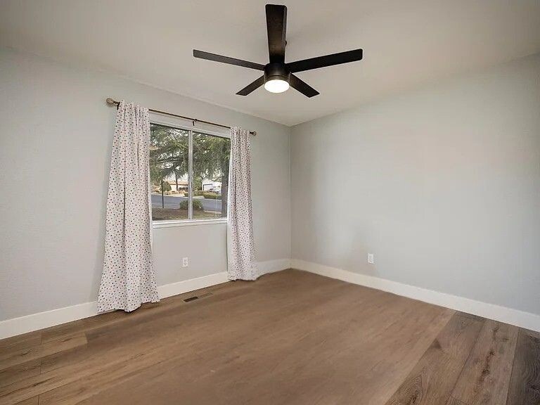 Building Photo - 12290 Dyer Ct