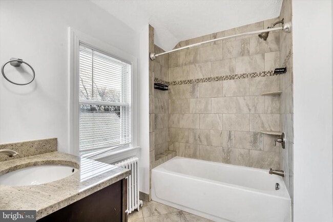 Building Photo - 1002 Chillum Rd