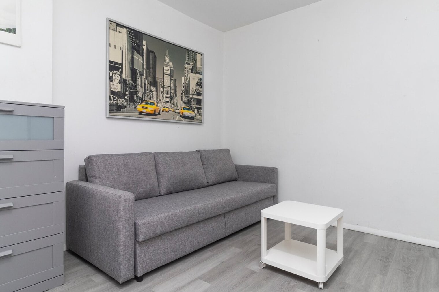 Building Photo - 131 E 94th St