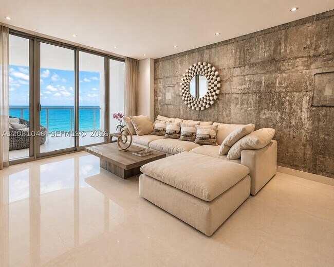 Building Photo - 17121 Collins Ave