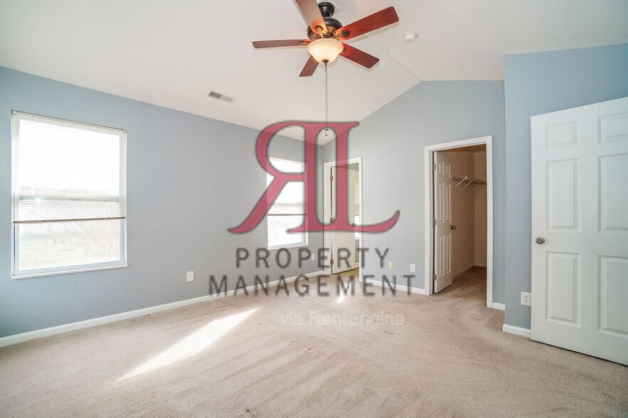 Building Photo - 435 Fuller's Cir