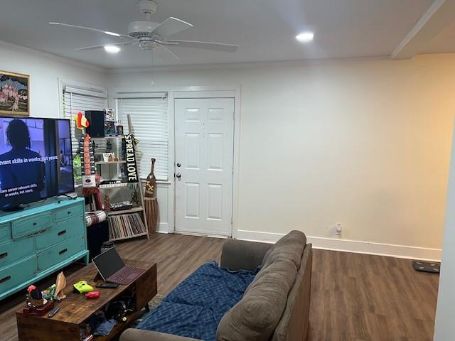 Building Photo - 311 Pineview Ln W