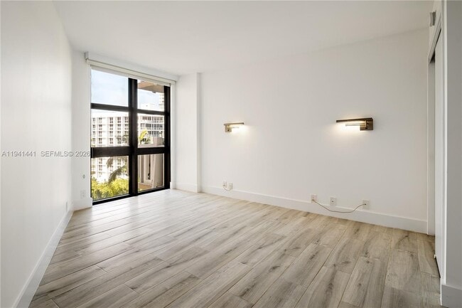 Building Photo - 1111 Crandon Blvd