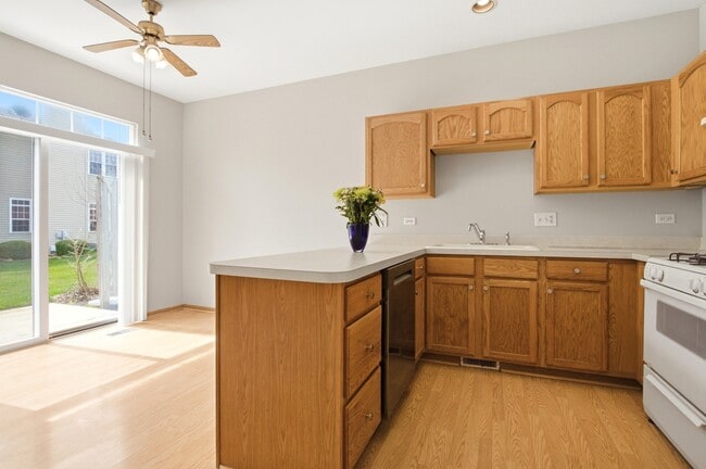 Building Photo - 3864 Pathfinder Ln