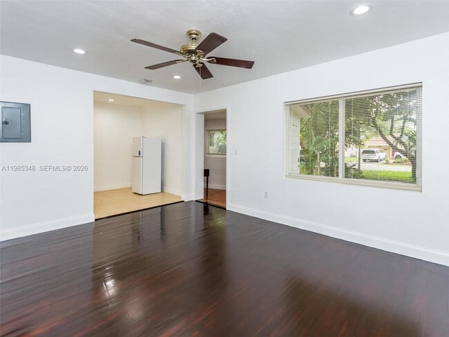 Building Photo - 6300 NW 41st St