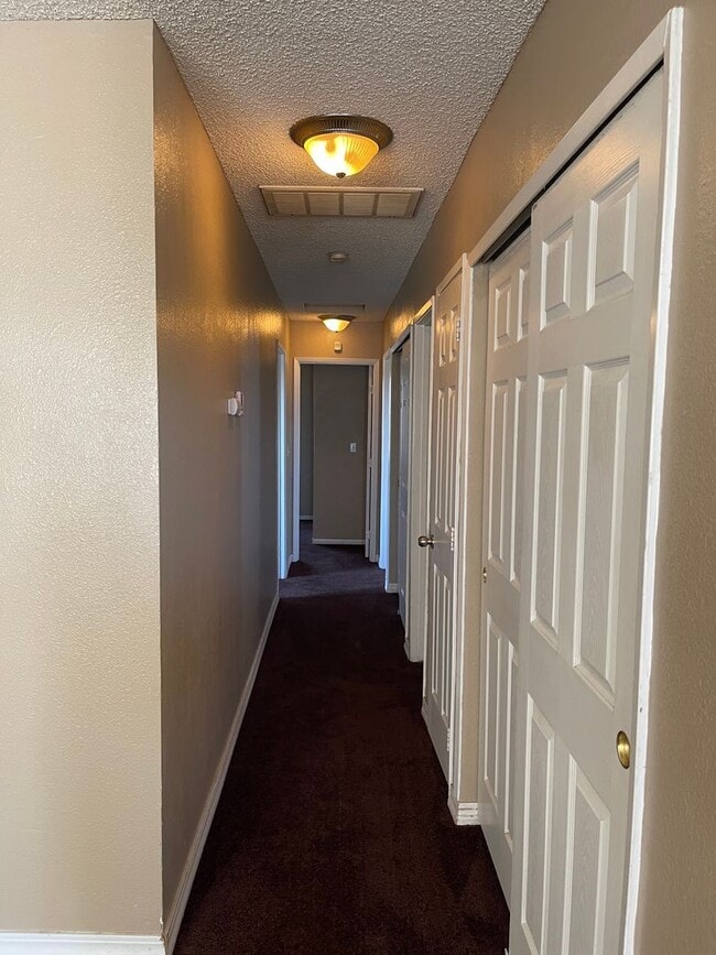 Building Photo - Move-In Ready 3-Bedroom Home with Backyard Living