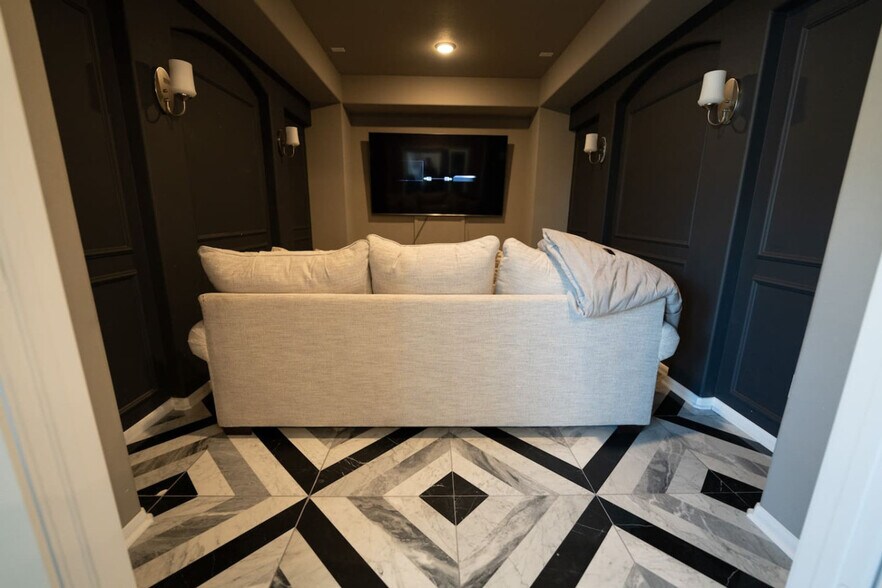 Building Photo - 11347 Needlerock Ct