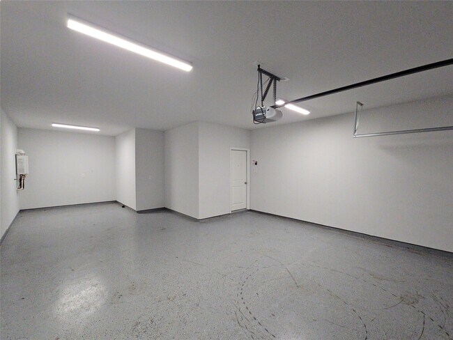 Building Photo - 9227 Dearborn Knoll Dr