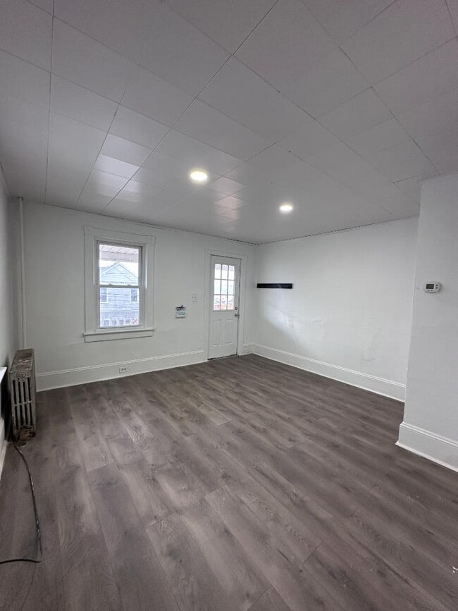 Building Photo - 787 Keating St